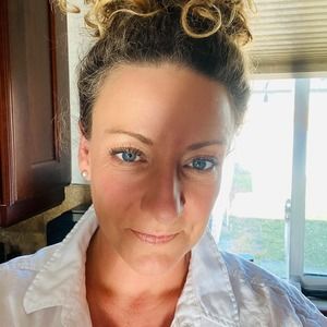 Meet your Posher, Marnie